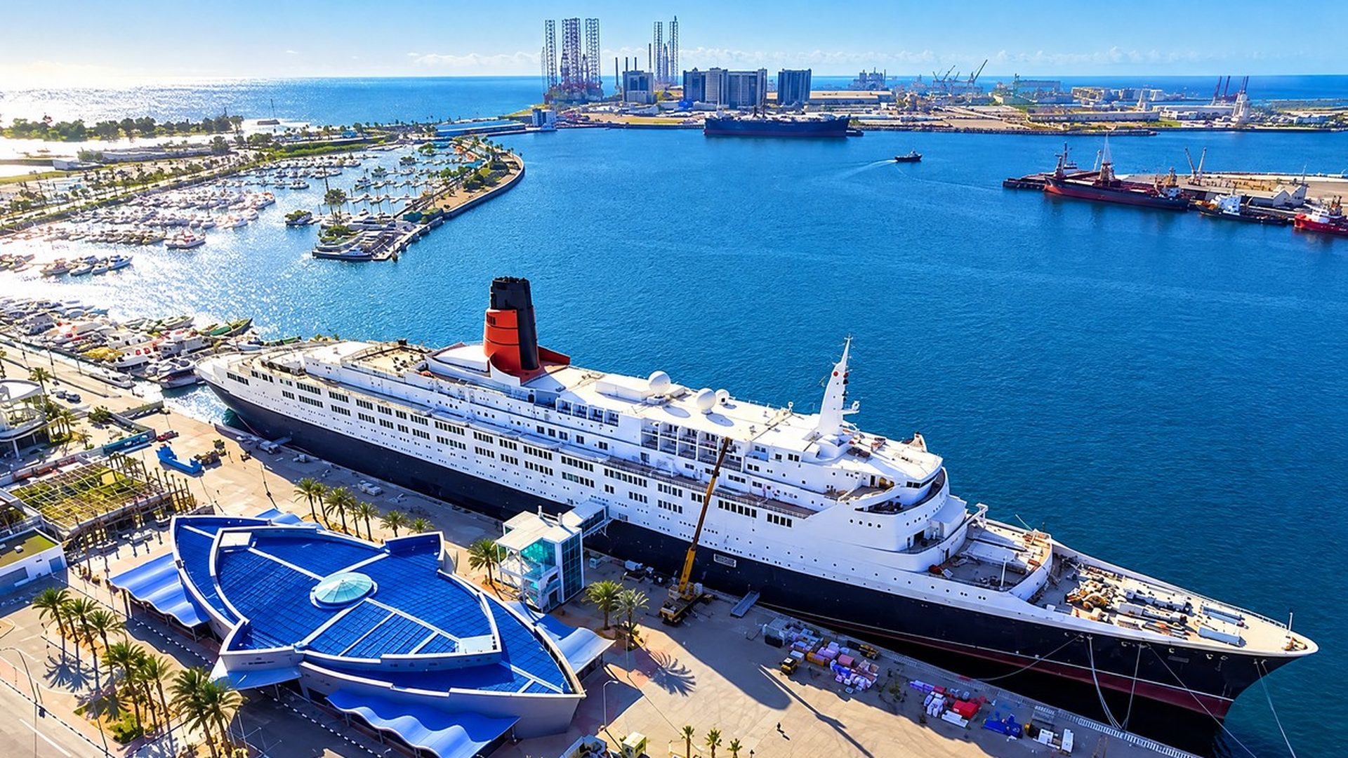 Queen Elizabeth 2